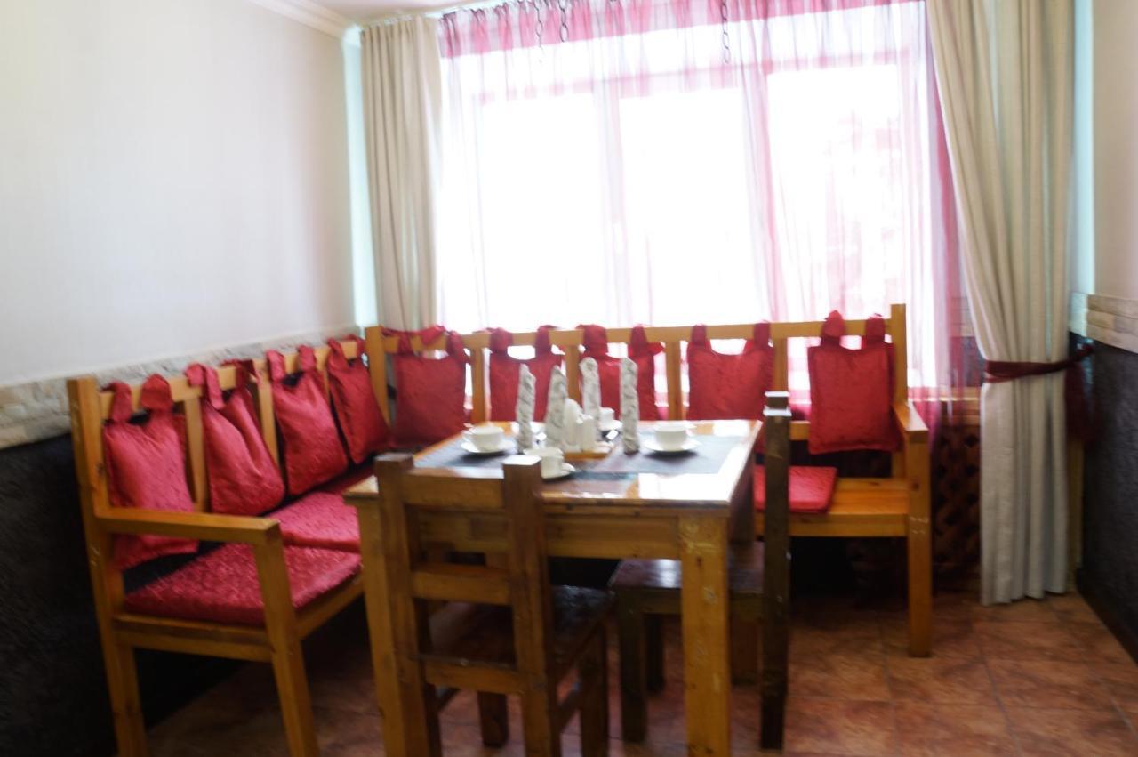 Galirad Hotel Ust-Kamenogorsk Room photo